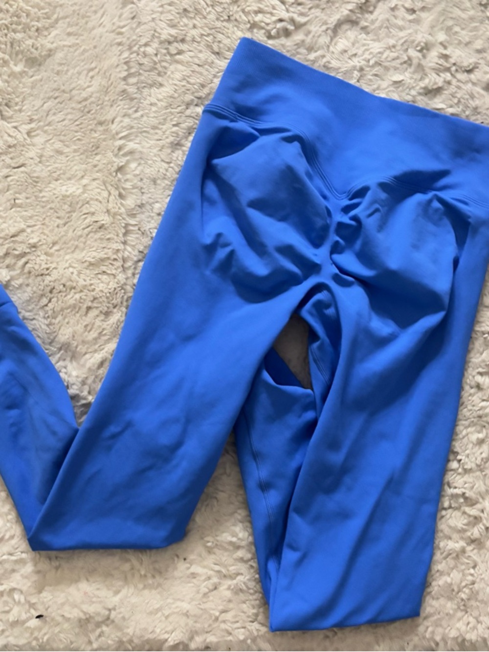 Blue butt scrunch leggings